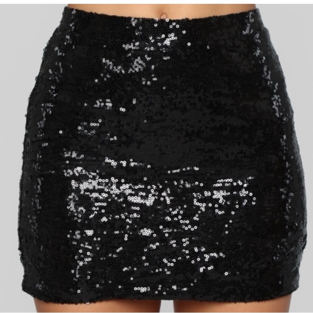Shinestar Collection NWT Black Sequin Mini Skirt size: L